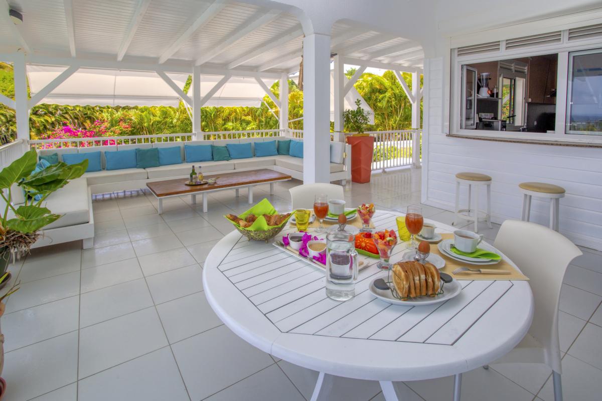 10.Location villa piscine vue mer St François Guadeloupe_Terrasse
